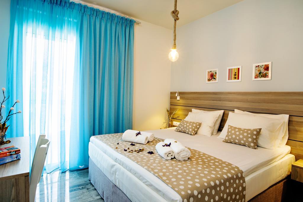 Beachside Apartment In Plakias Centre! Kültér fotó